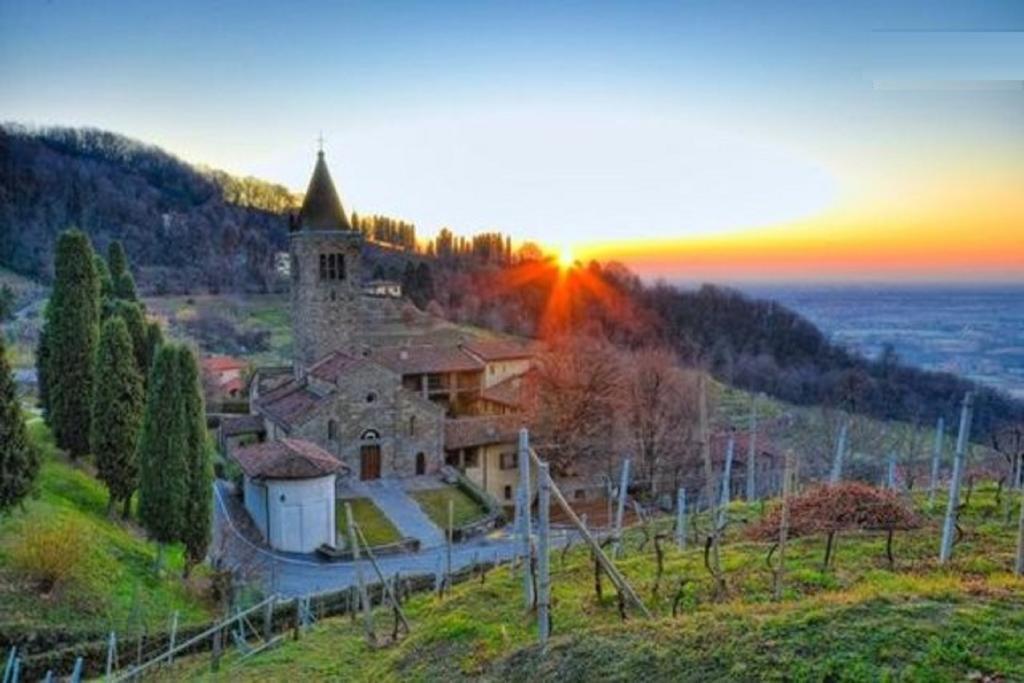 Al Poertec Apartment Sotto il Monte Екстериор снимка